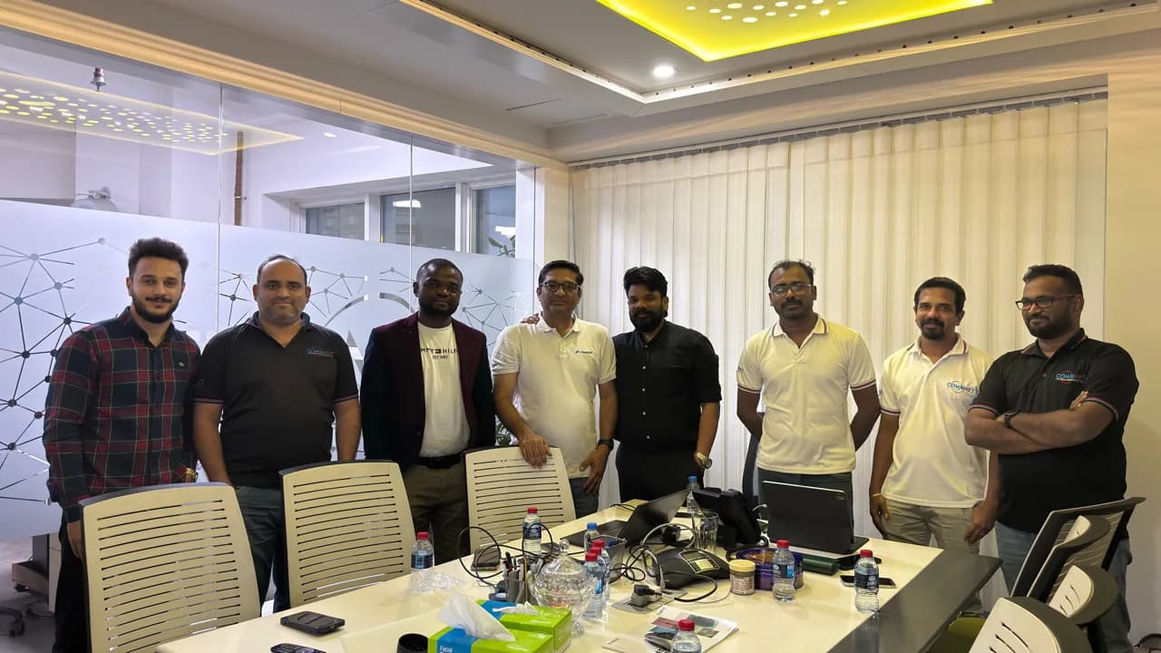 Group of channel partners at a PeopleLink training session in the UAE