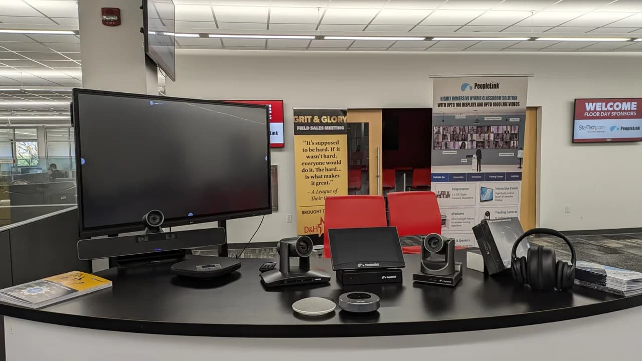 PeopleLink products and banner on a distributor floor day in the USA